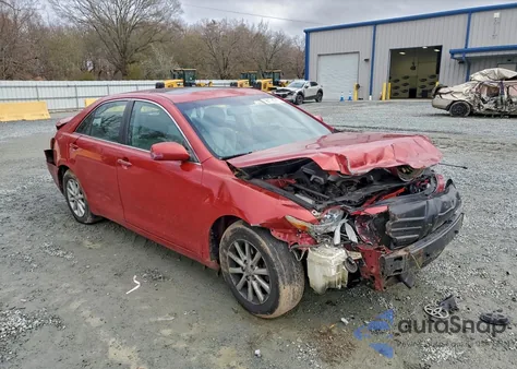2011 Toyota Camry Se z USA, uszkodzony, nr VIN 4T1BK3EK3BU613753